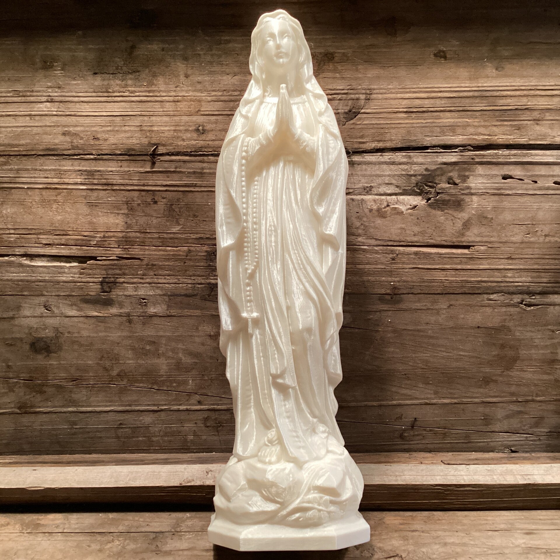 Polystone Maria beeld, 40 cm in parelmoer, crêmekleur