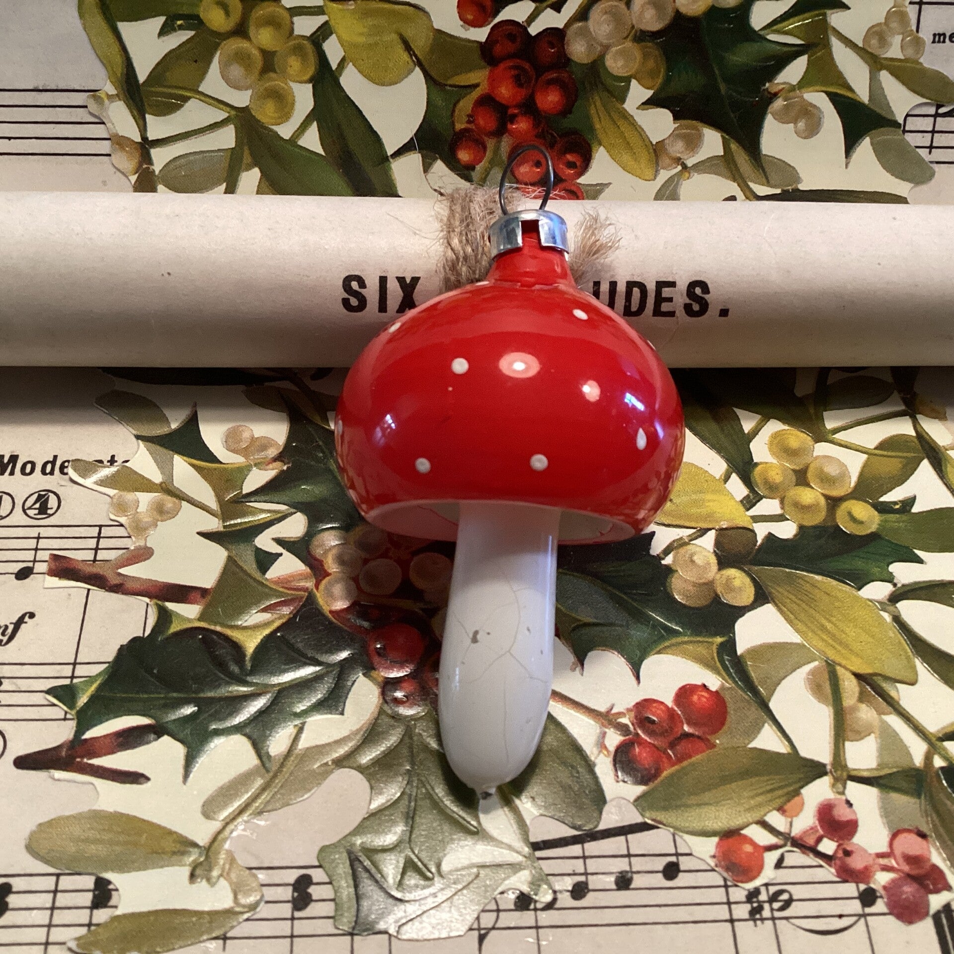 Antieke paddenstoel, melkwitte steel, 8 cm