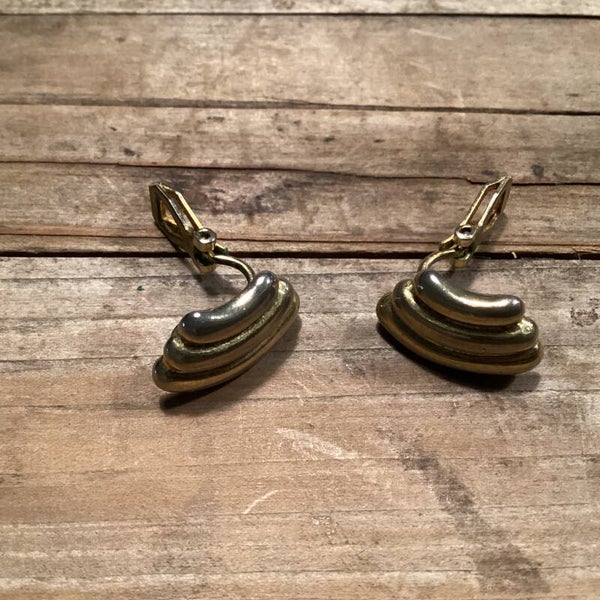 Vintage oorclips 3 goudkleurige figuurtjes