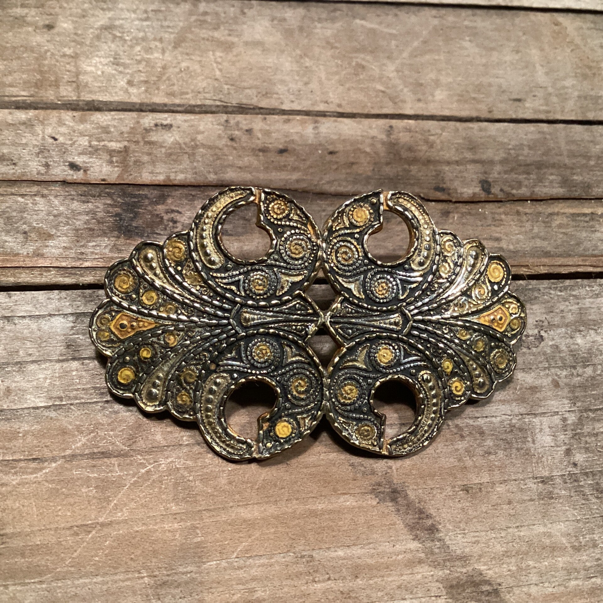 Vintage broche Apart geel goudkleur 5x3 cm