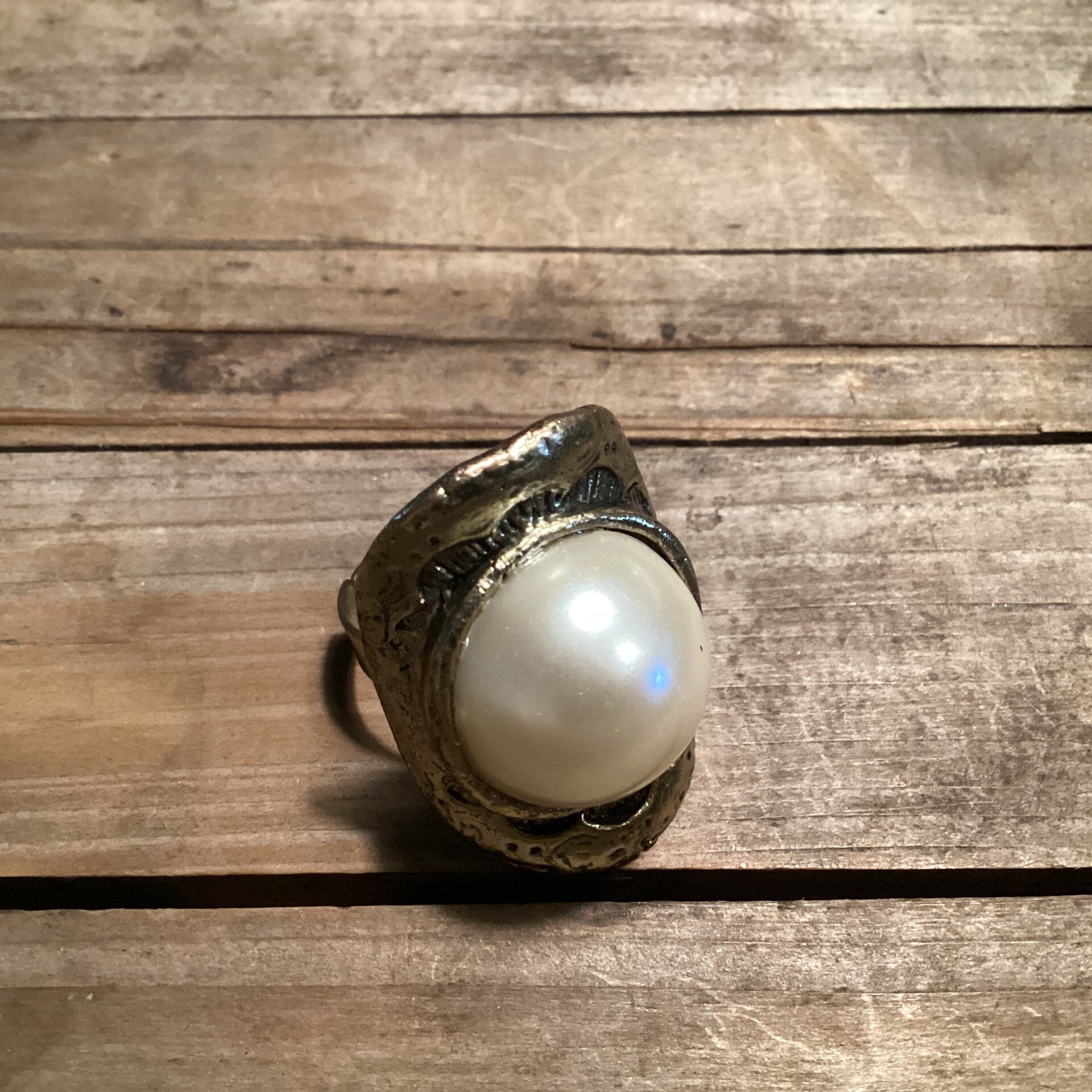 Verstelbare ring Messing met parel 3x2,5 cm