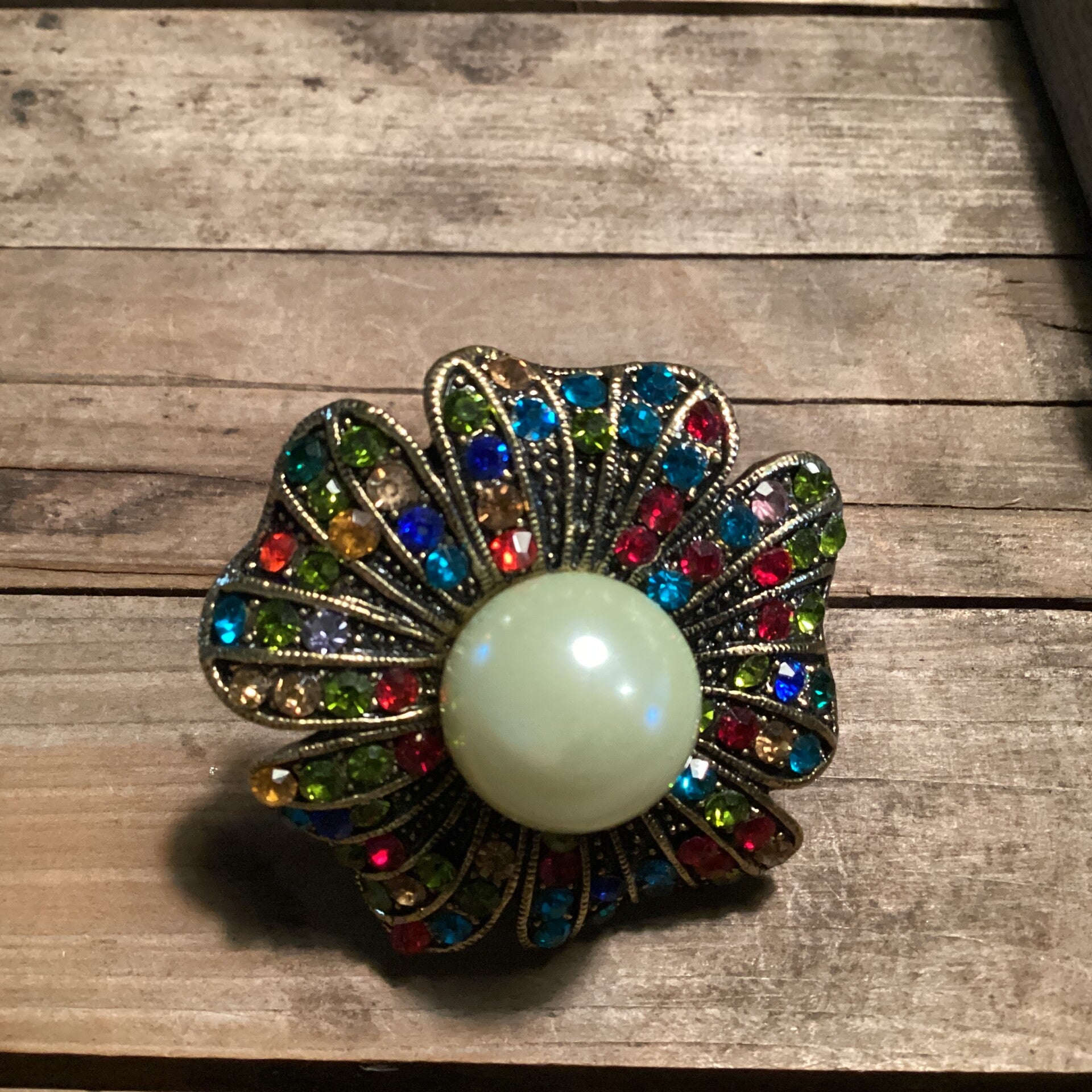 Verstelbare ring messing bloem, meerkleurig strass en steen 4 cm