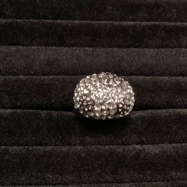 Ring met transparant strass figuren maat 19