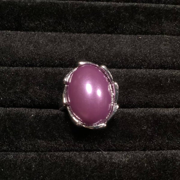 Ring met paarse steen maat 16