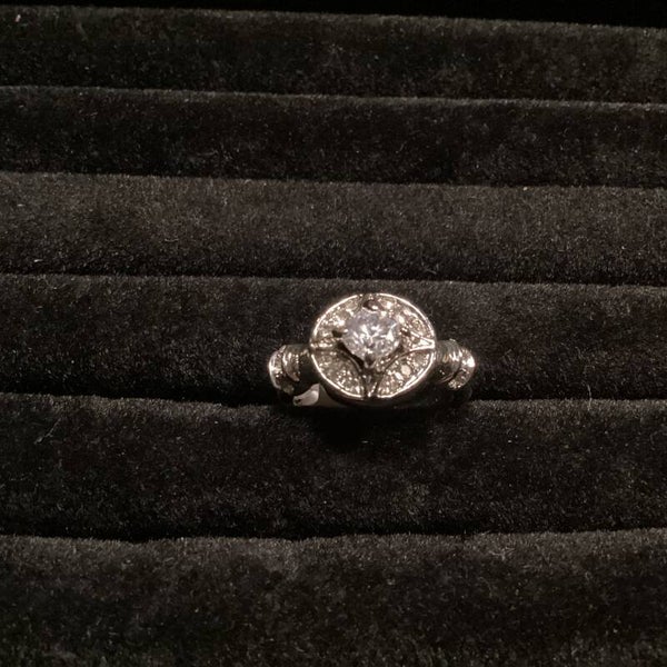Ring met strasssteen, maat 20