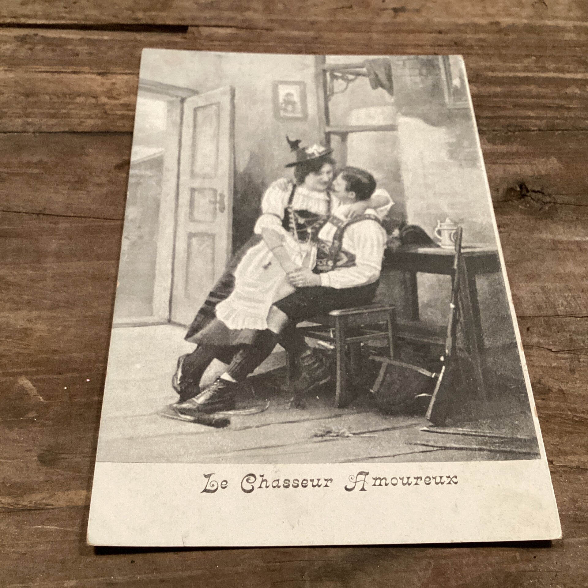 Antiek romantische kaart le chasseur Amoureux, onbeschreven