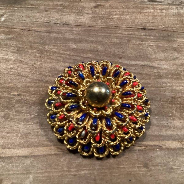 Vintage broche met rood blauwe steentjes, 4,5 cm