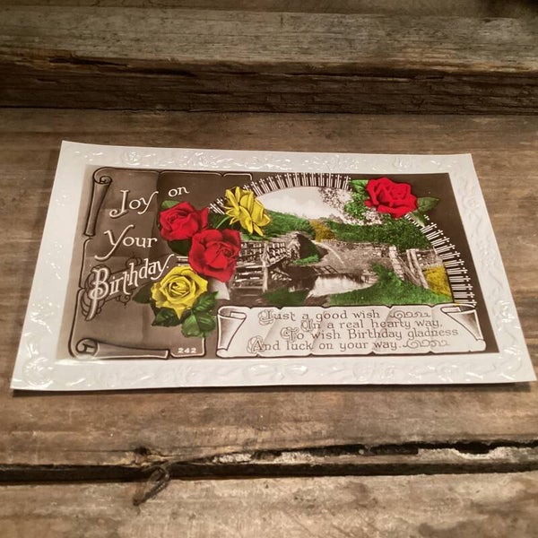 Vintage engelse verjaardagskaart met reliëfrand, onbeschreven