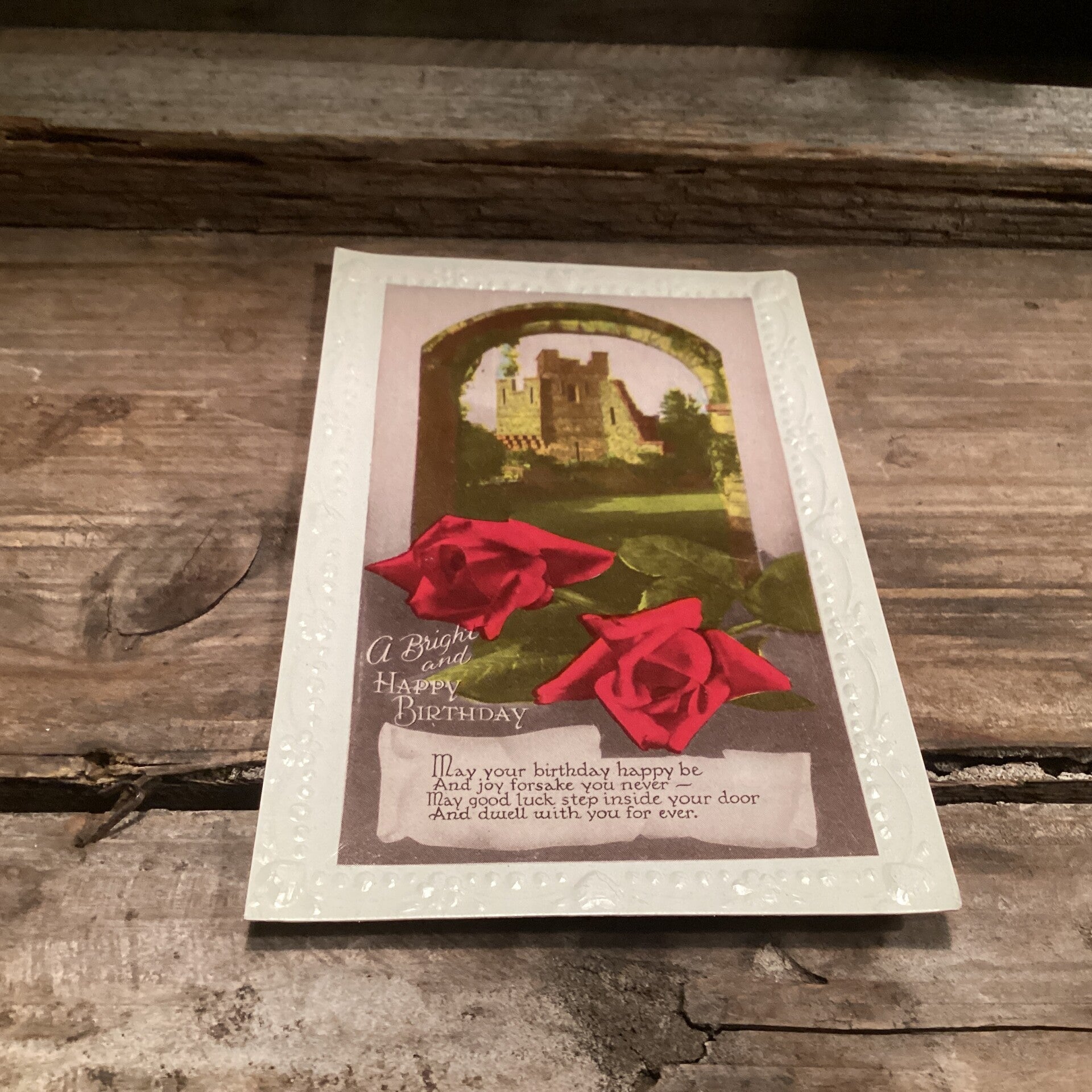 Vintage engelse verjaardagskaart met reliëfrand, onbeschreven