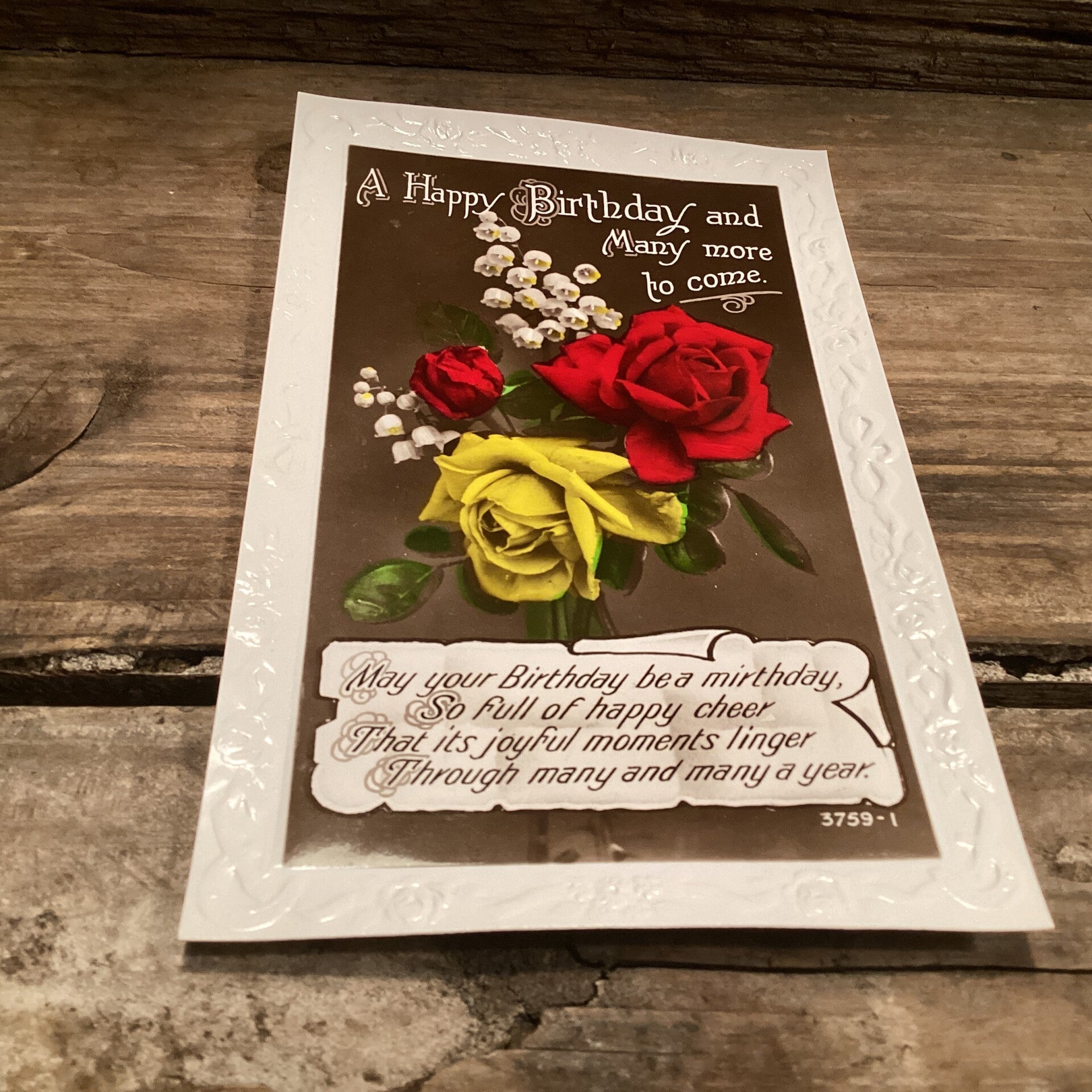 Vintage engelse verjaardagskaart met reliëfrand, onbeschreven