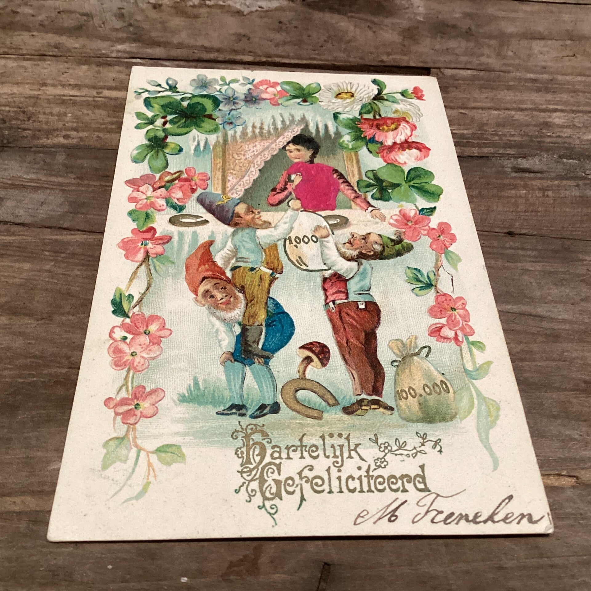 Antieke verjaardagskaart met kabouters in reliëf en stof, 1905, juweeltje!