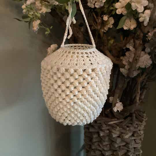 Gehaakte kroonluchter of lampion van popcorn steek, 30 cm