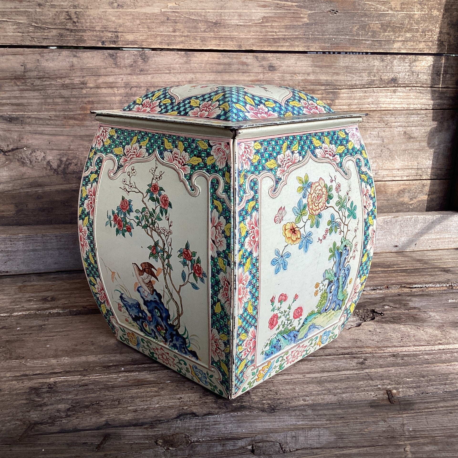 Mooi blik met chinese taferelen, 14x11x11 cm