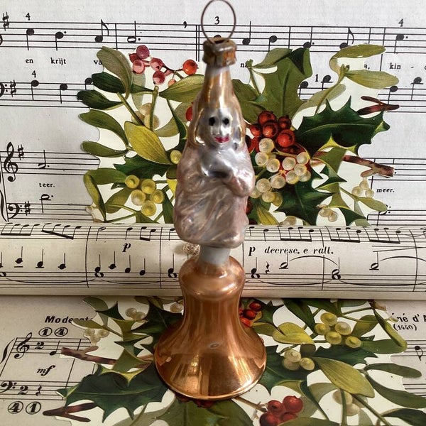 Biddende engel op klok 11x4x4 cm