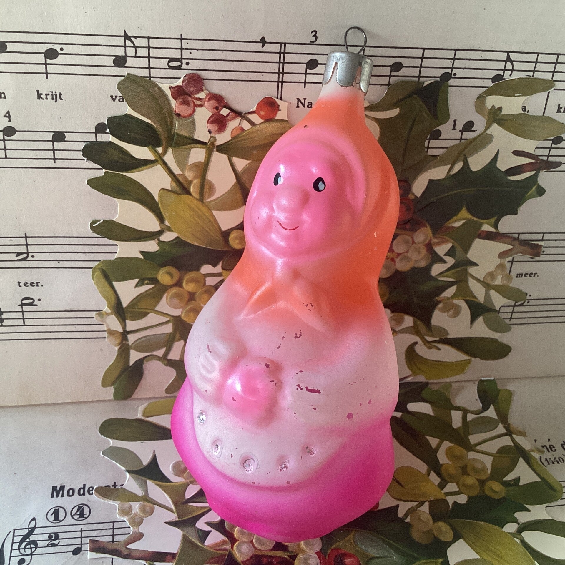 Oude kerstbal uit Oekraïne, vrouwtje, 11 cm