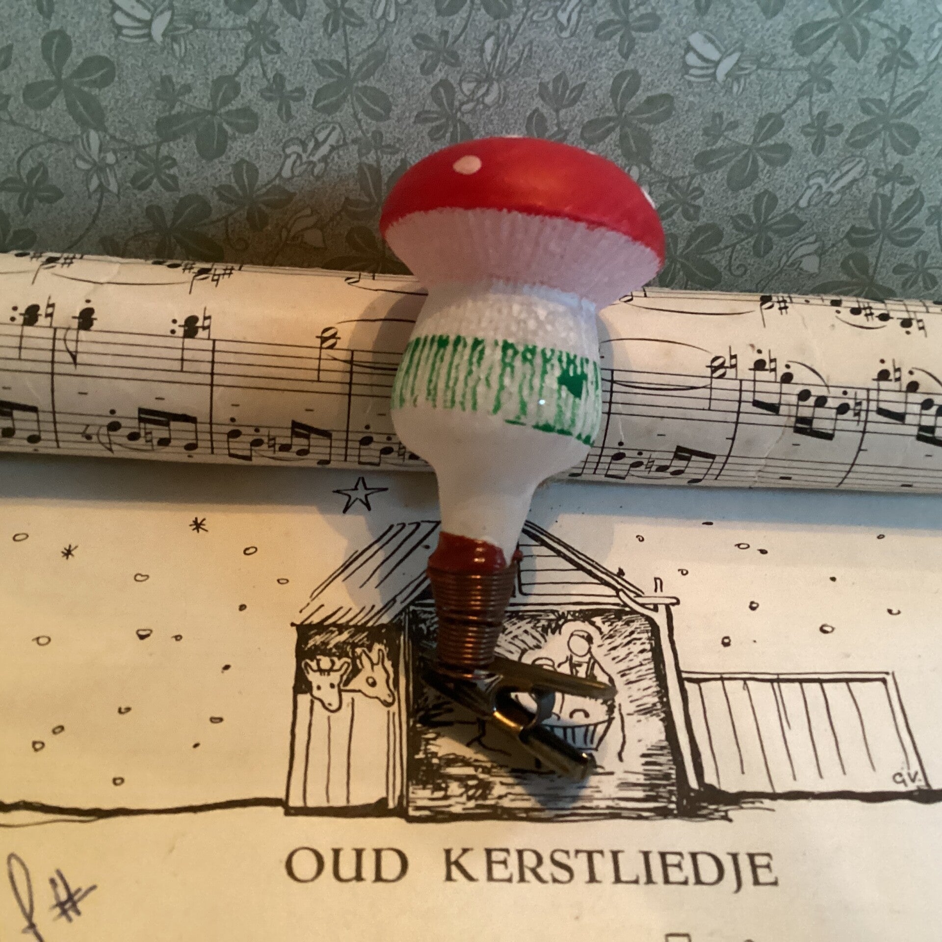 Antieke kerstbal paddenstoel op clip 9 cm