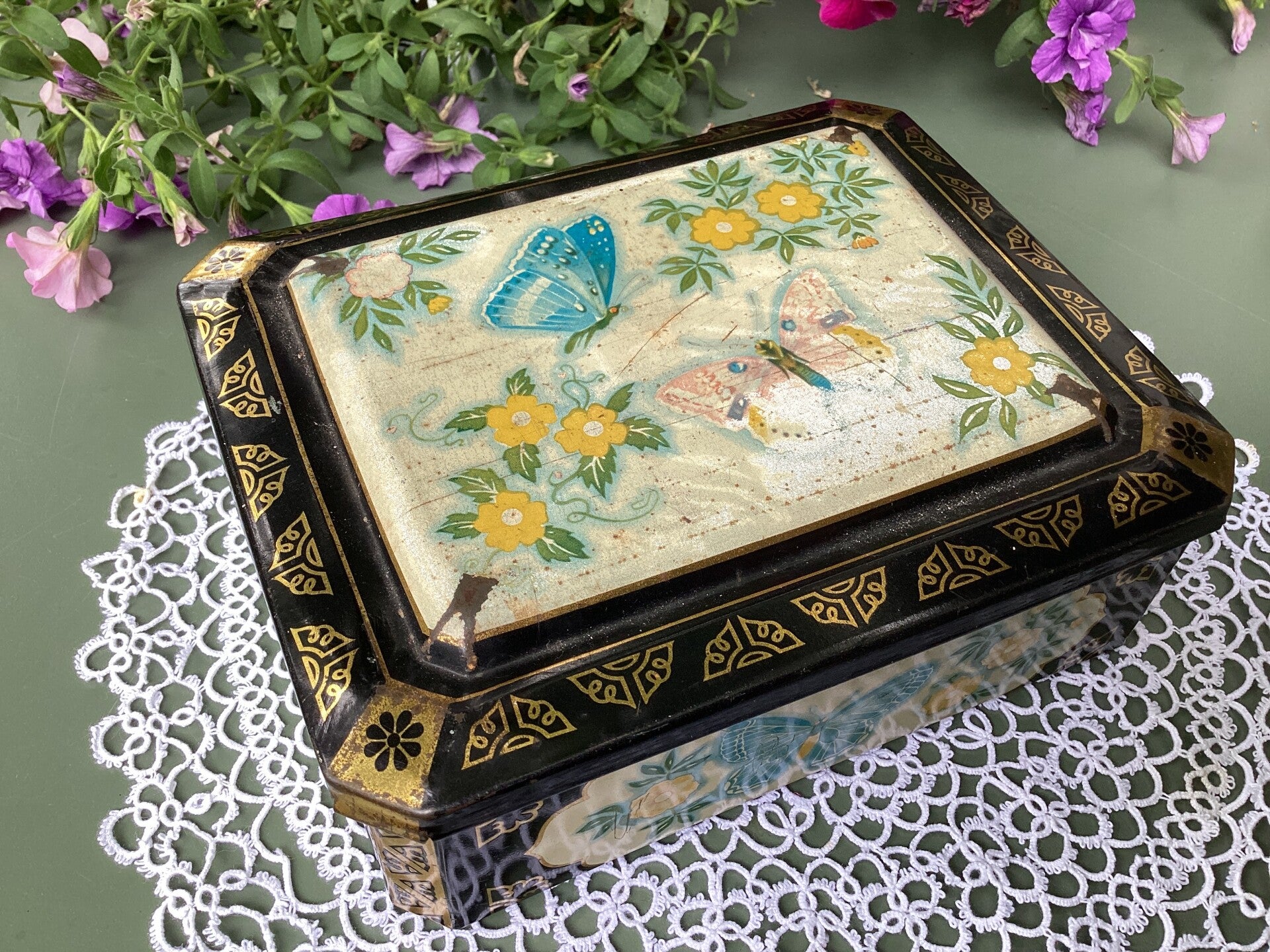 Niemeyers thee blik met vlinders 12x15x5 cm