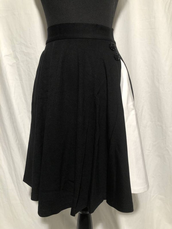 Voodoo Vixen zwart/wit retro rok met rozenknoopjes maat XL