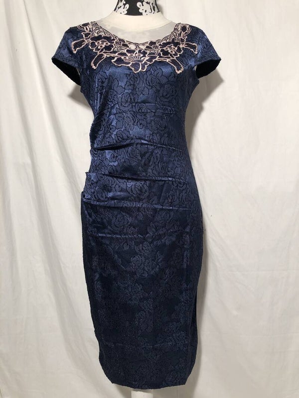Fantaist blauwe pencilldress met kant maat L