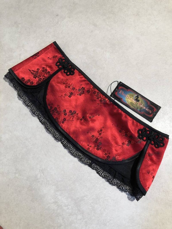 Bedroom stories rood/zwart mini rokje van Chinese zijde maat M