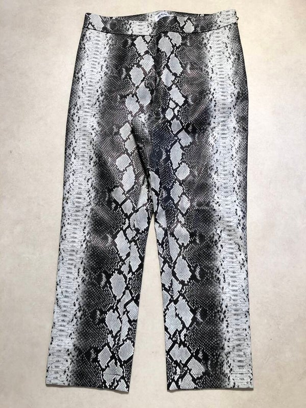 Anna Nooshin X NA-KD imitatie leder slangen print broek maat 40