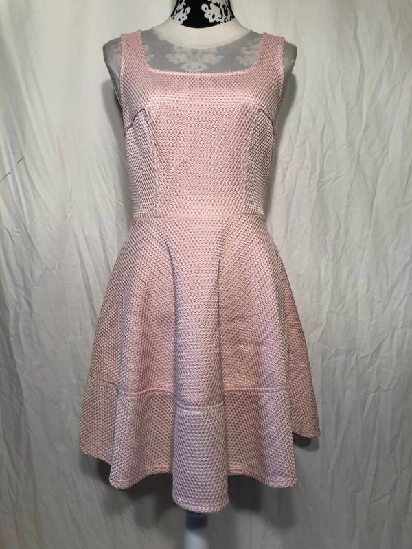 Mystic zachtroze teadress met vierkante hals maat S