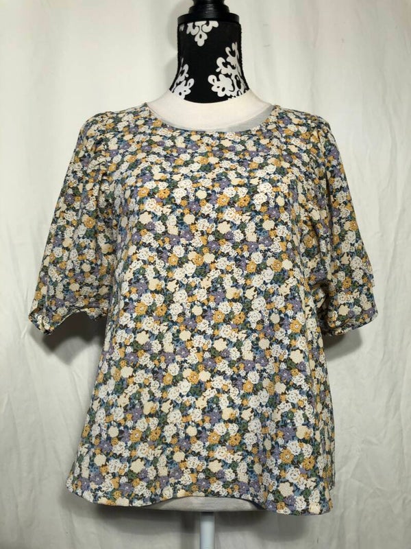 Pigalle pofmouw tuniek met bloemetjes maat 40