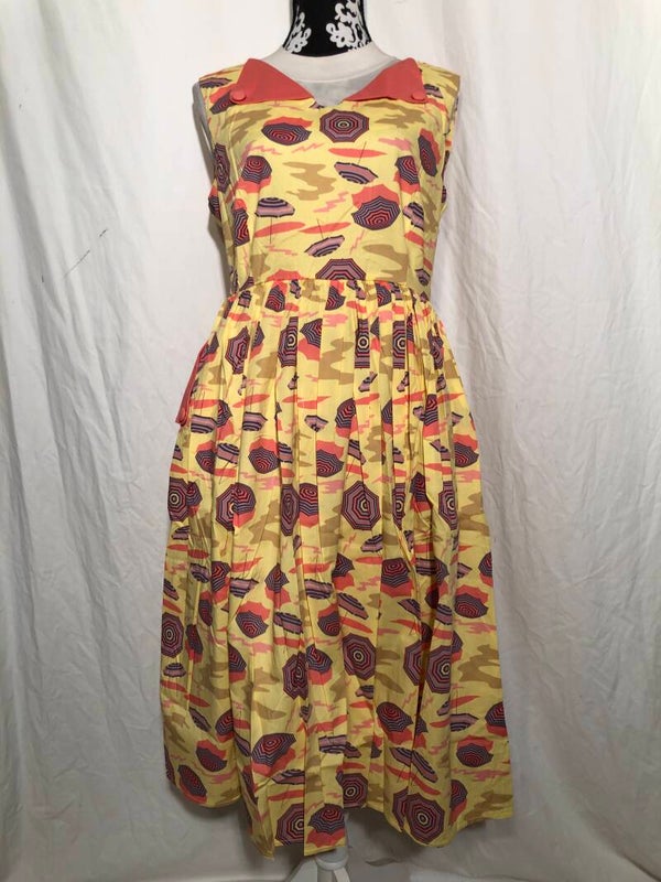 Dancing days by Banned geel retro swingdress met parasolletjes maat L