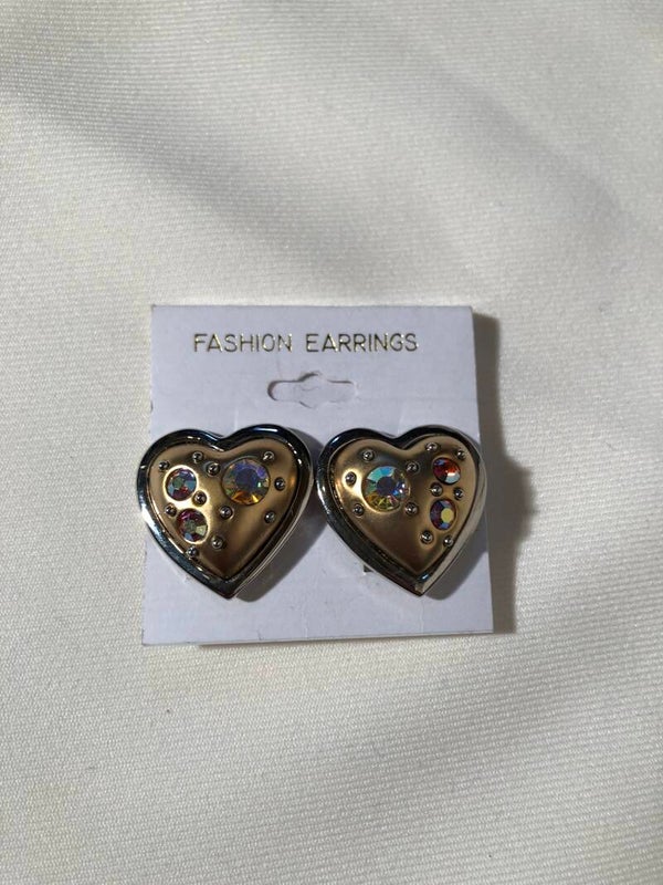 Goudkleurige hart clipoorbellen met strassteentjes