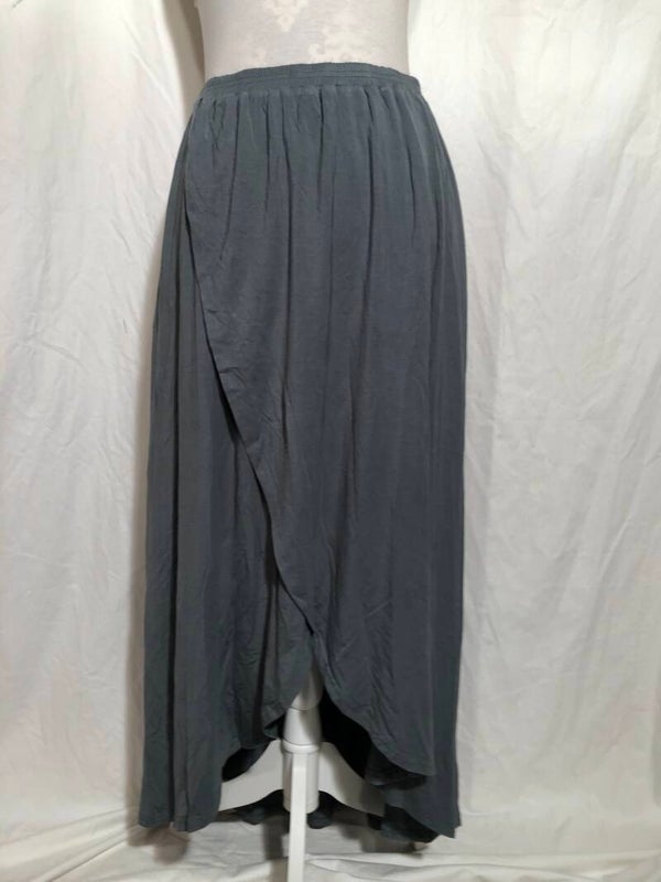 Listicle donkergroene rok maat L