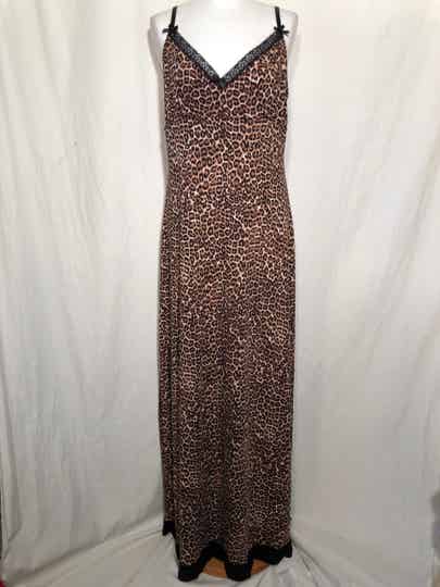 FashionNova luipaard print lange jurk met kant maat XL