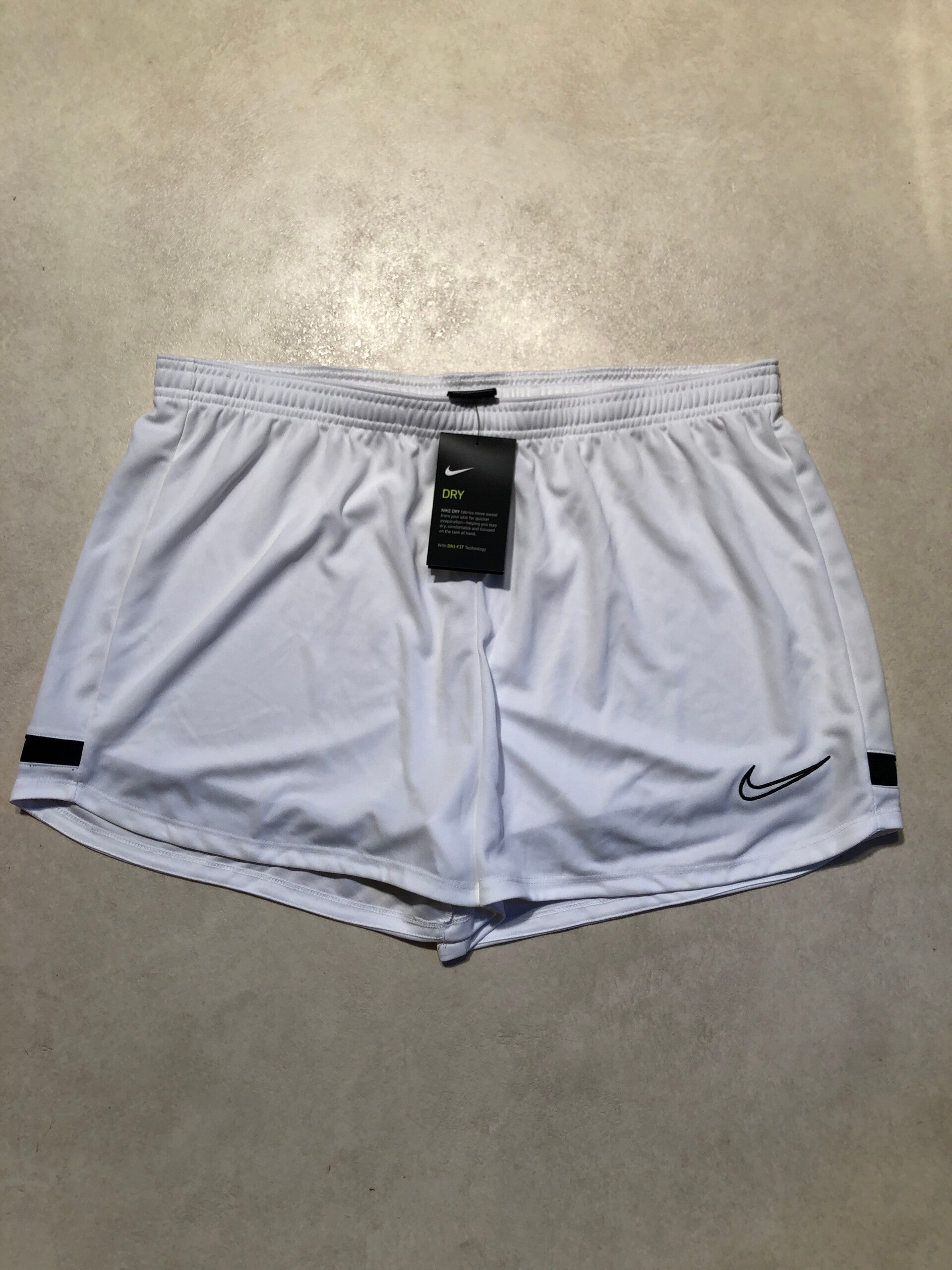 Nike witte sport short maat XL