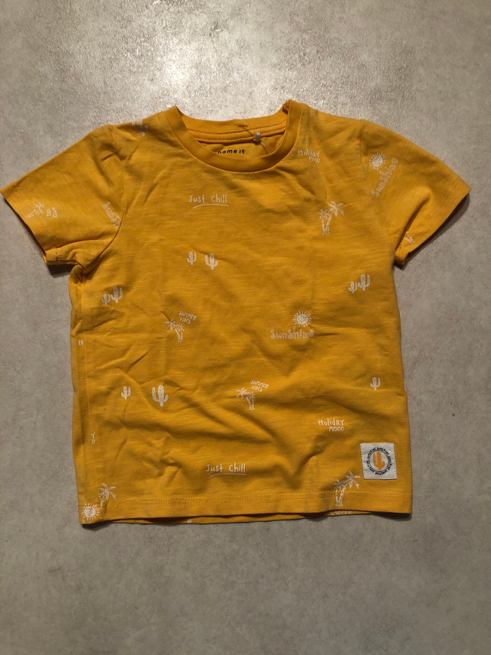 Name it geel t-shirt met print maat 86