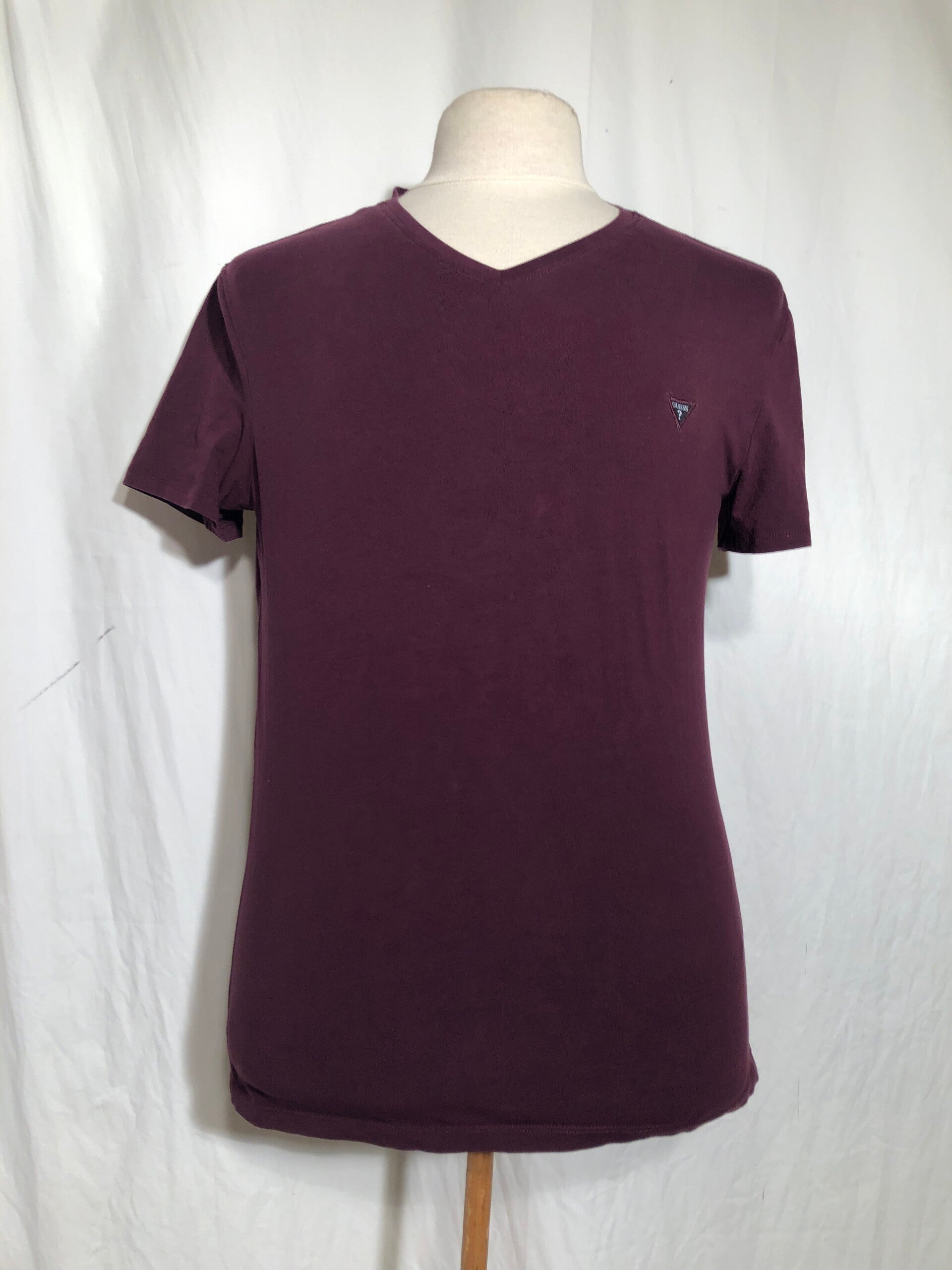 Guess Bordeaux rood t-shirt maat L