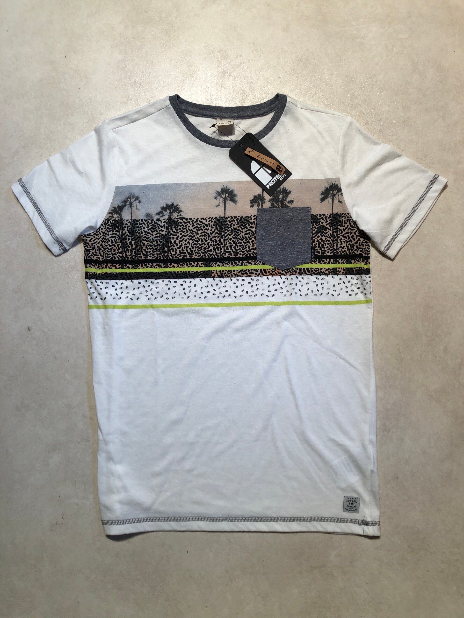 Protest wit T-shirt met opdruk en zakje maat 176