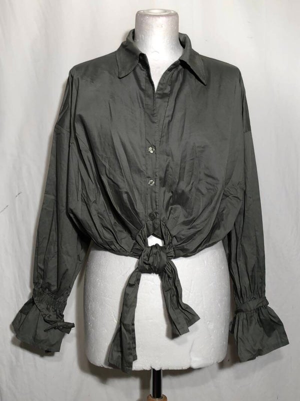 Sophie & Me groene blouse met strikken op de voorkant en mouwen maat M