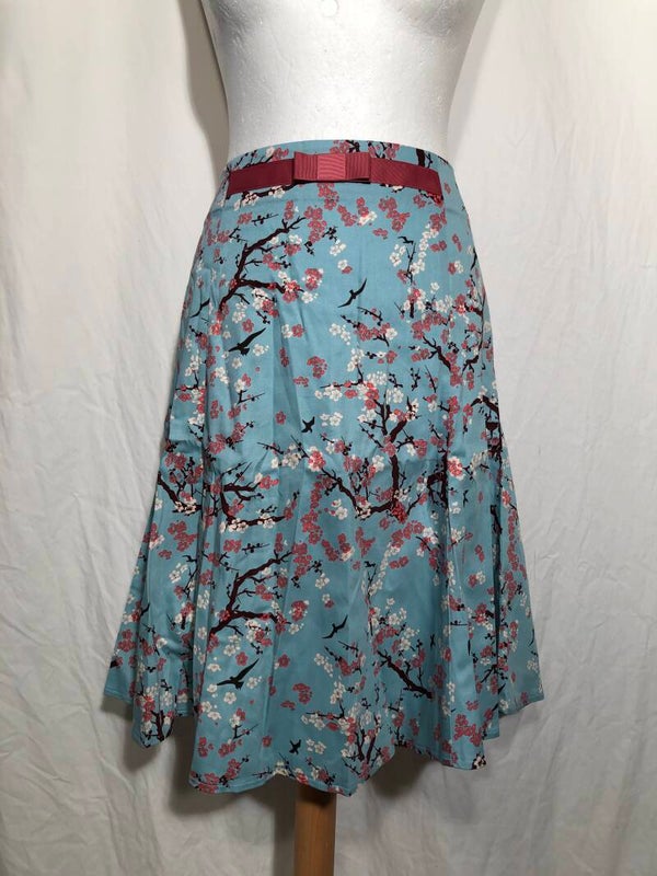 Dancing days by Banned lichtblauwe retro cirkelrok met bloesem takken maat XL