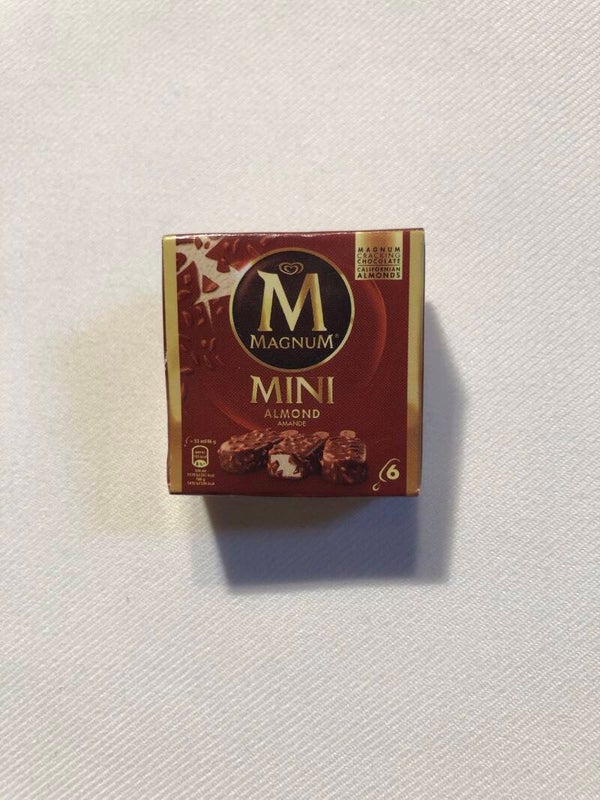 Broche Magnum mini almond