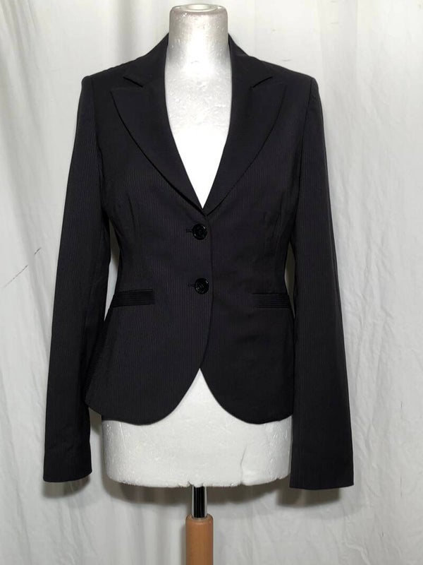 We donkergrijs gestreept getailleerde blazer maat 36
