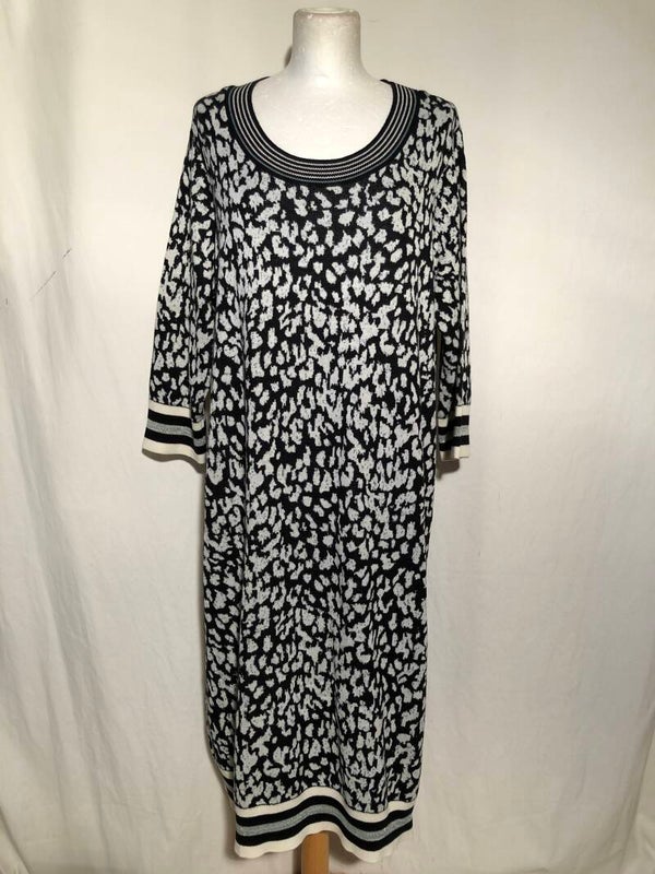 Yesta zwart/wit print jurk maat 48