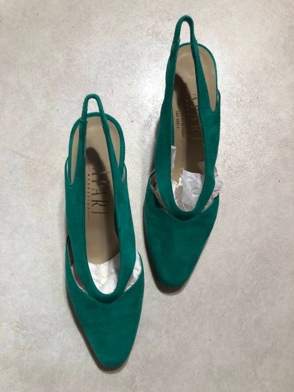 Apart fel groen leder pumps maat 39