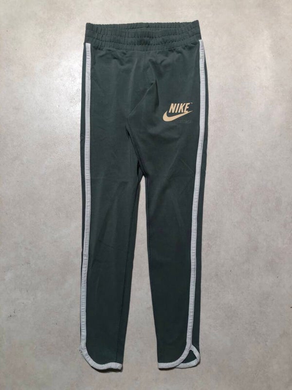 Nike groene sport broek maat S