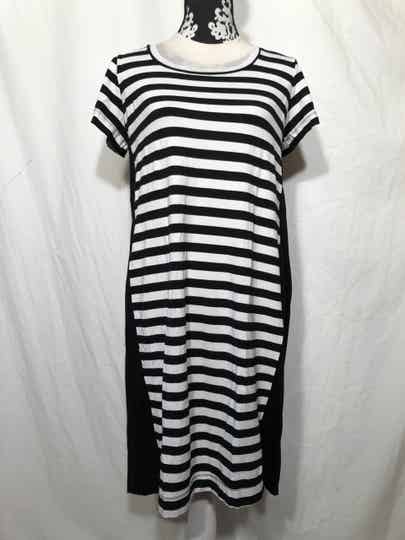 Mat zwart/wit gestreepte jurk maat 44