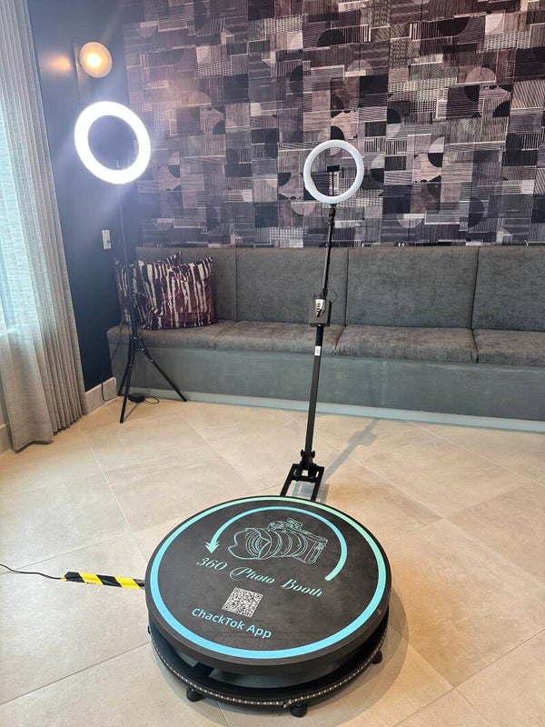 3-hours 360 Photo Booth Rental