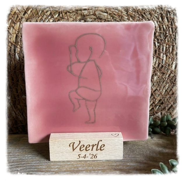 Tegeltje met Gravure