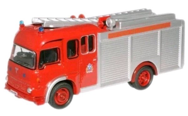 76FIRE004-Bedfotd TK Fire Engine N.Ireland