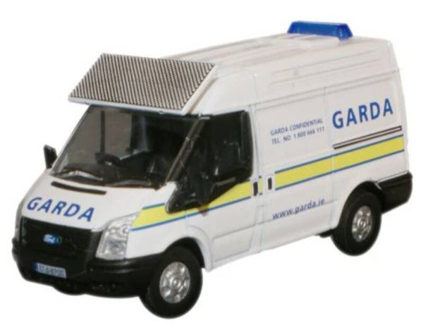 76FT007 Ford Transit 2006 SWB Garda Police