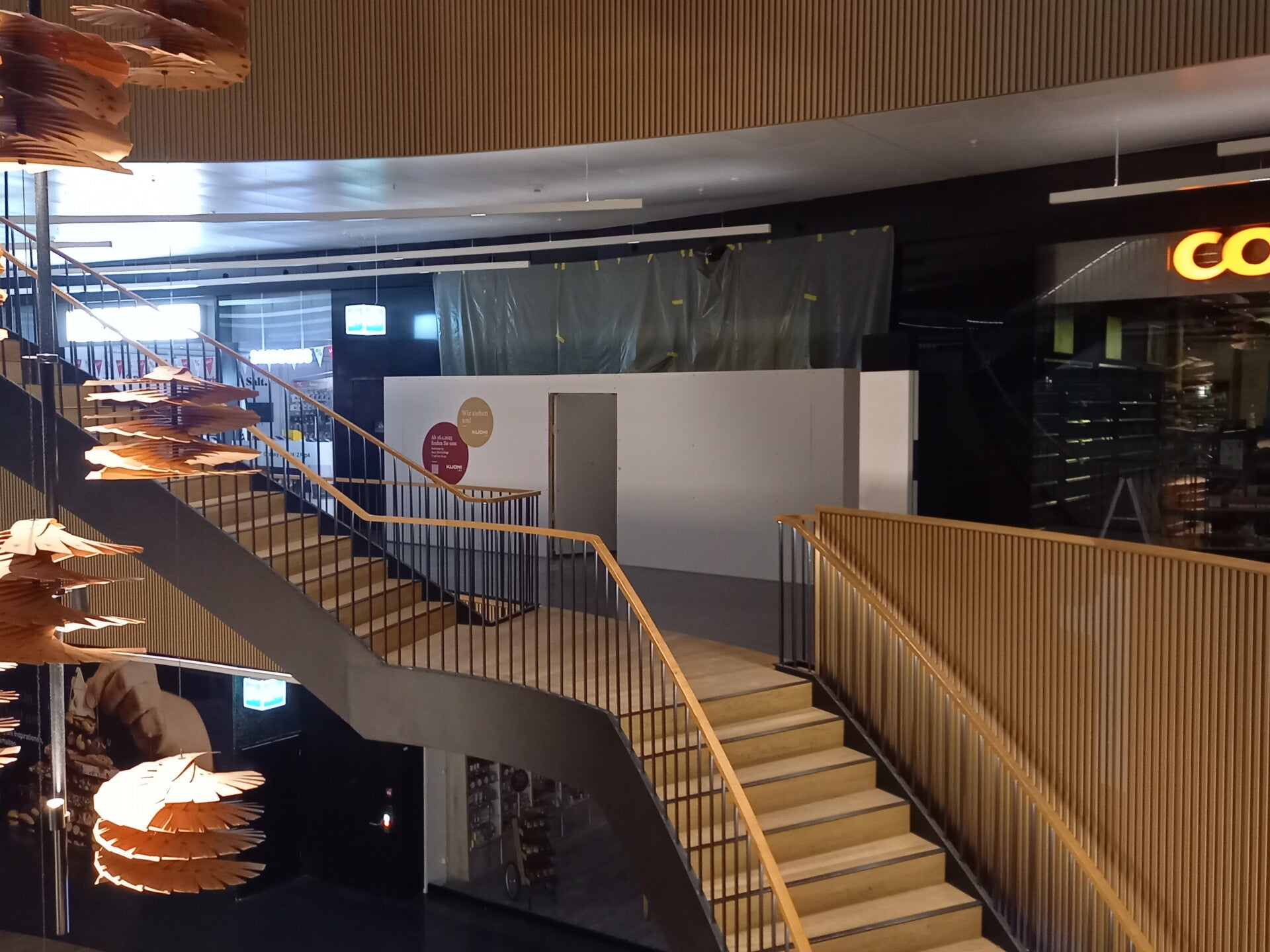 Vorher Ladenlokal vor Entkernung