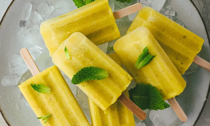 Paleta de Piña con Menta