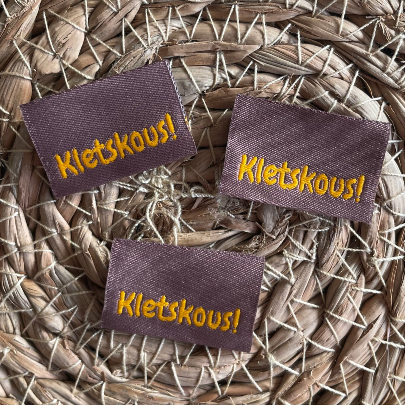 Folded label ‘Kletskous'